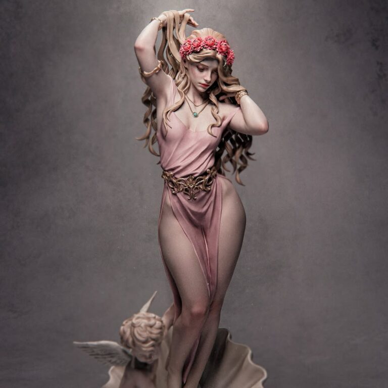 Diosa Afrodita posando
