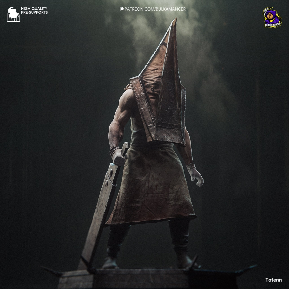 Pyramid Head cuerpo completo